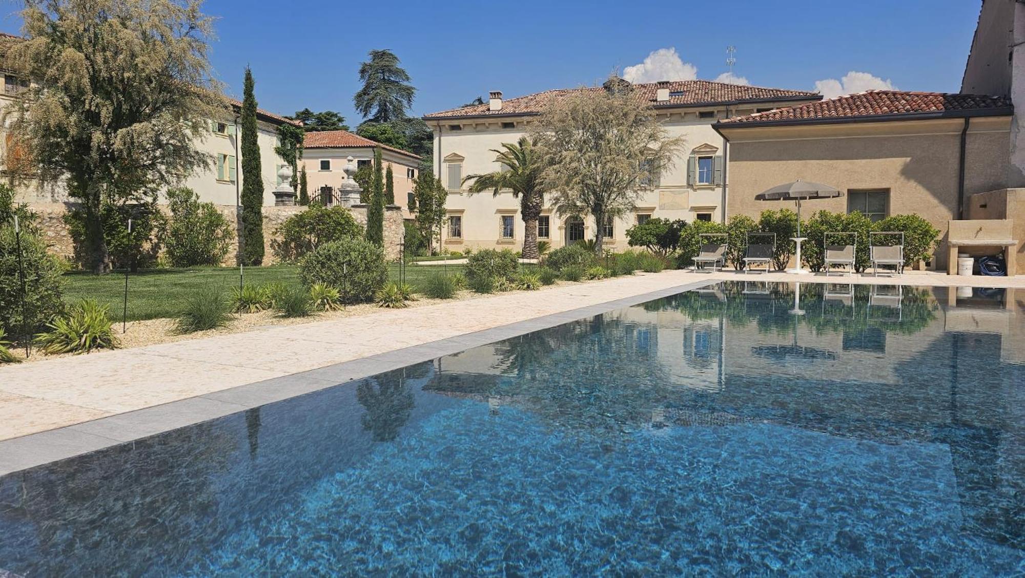 Villa Tosi - Luxury Apartments In Villa Veneta Tregnago Eksteriør billede